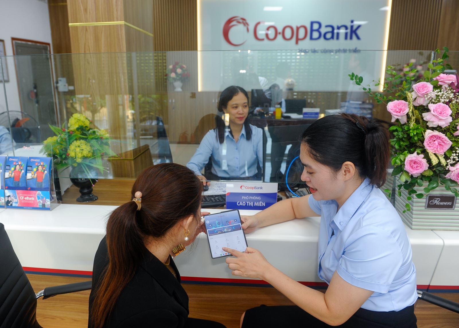 Hình ảnh: Trung tâm Thẻ & Dịch vụ Ngân hàng số Co-opBank - Hành trình của niềm tin số 3