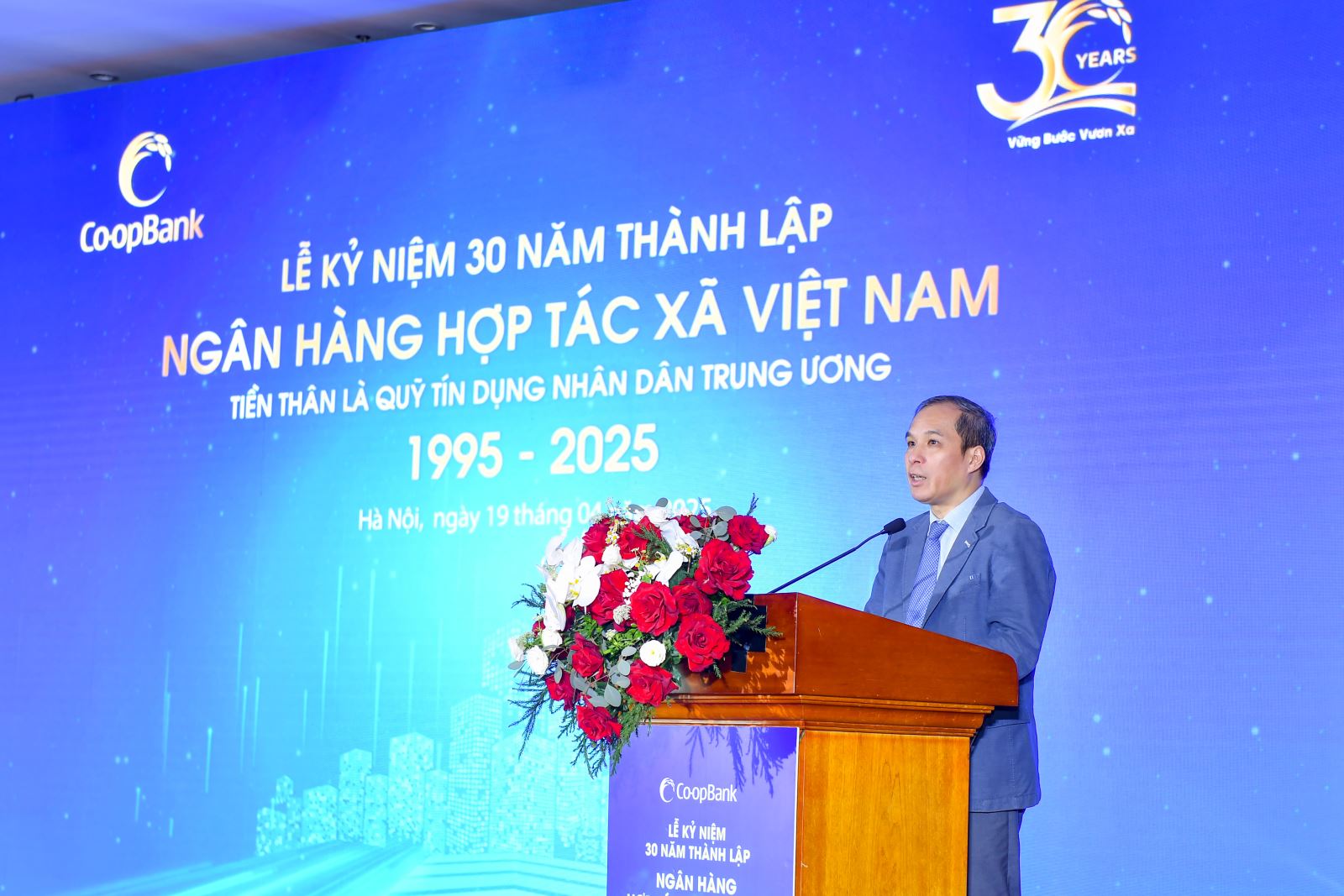 Hình ảnh: Lễ kỷ niệm 30 năm thành lập Co-opBank thành công tốt đẹp số 1