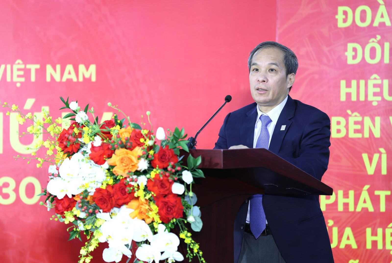 Hình ảnh: Đại hội Đảng bộ Co-opBank nhiệm kỳ 2025 - 2030: “Đoàn kết - Đổi mới - Hiệu quả - Bền vững - Vì sự phát triển của hệ thống QTDND” số 1