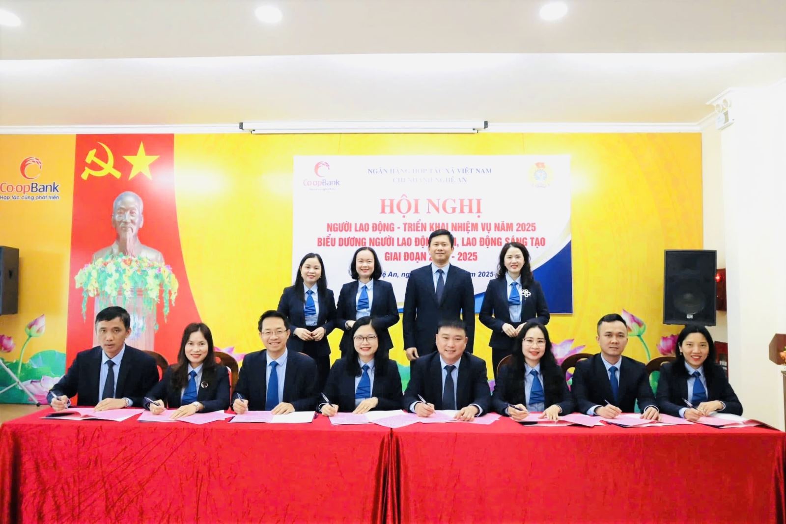 Hình ảnh: Co-opBank hướng tới Hội nghị tuyên dương điển hình tiên tiến toàn hệ thống - Tôn vinh giá trị lao động, lan tỏa tinh thần đổi mới số 1