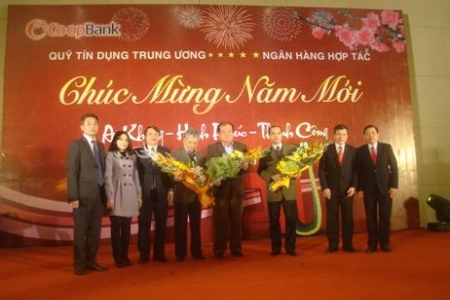 Hỗ trợ thêm lãi suất mua tạm trữ thóc, gạo Hè Thu