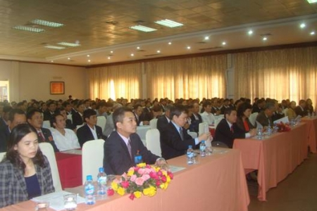Một số giải pháp phát triển dịch vụ Internet Banking tại các NHTM Việt Nam