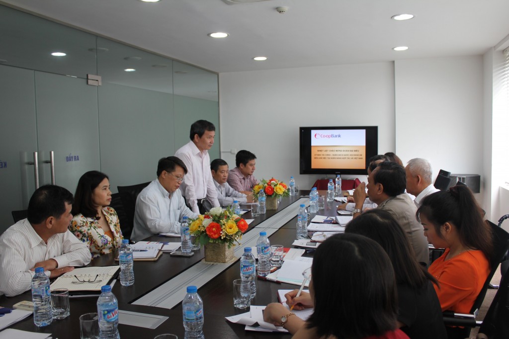 Ông Đỗ Mạnh Hùng, Tổng giám đốc Ngân hàng Hợp tác phát biểu tại buổi làm việc Đoàn Ủy ban Tài chính - Ngân sách Quốc hội