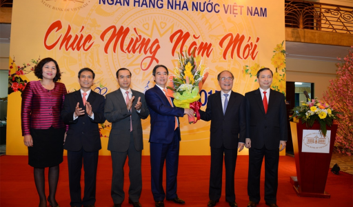 Chủ tịch Quốc hội Nguyễn Sinh Hùng chúc Tết ngành Ngân hàng
