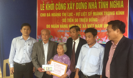 Lễ khởi công xây dựng nhà tình nghĩa cho gia đình chính sách của Chi nhánh Nghệ An