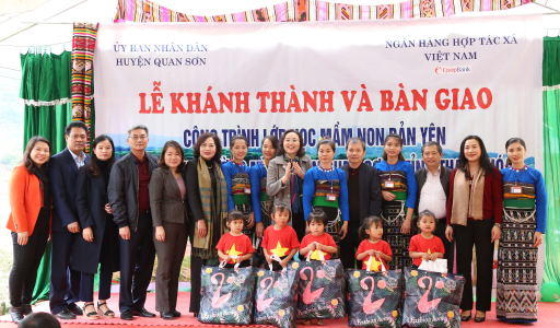 Ngân hàng Hợp tác bàn giao điểm trường mầm non bản Yên xã Mường Mìn (Thanh Hóa)