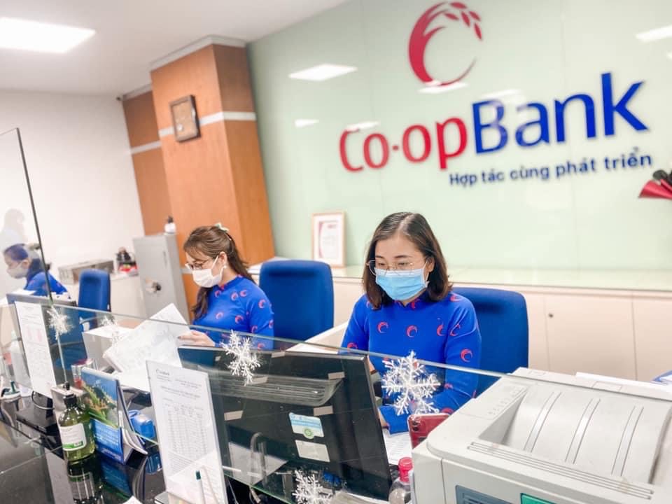 Cán bộ đoàn viên người lao động Ngân hàng Hợp tác xã Việt Nam thực hiện nghiêm túc thông điệp 5K của Bộ Y tế