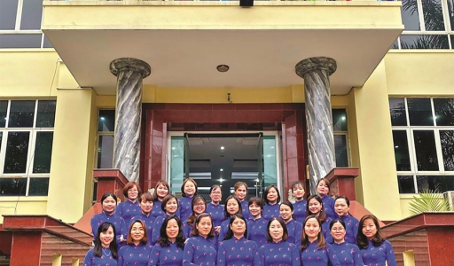 Ngân hàng Hợp tác chi nhánh Hà Tây: Vững vàng trong “sóng gió”