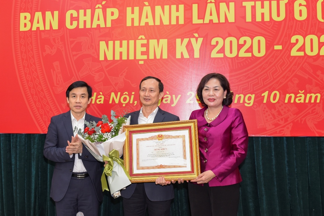 Hội nghị Ban Chấp hành Đảng bộ cơ quan Ngân hàng Trung ương lần thứ 6 hoi nghi ban chap hanh dang bo co quan ngan hang trung uong lan thu 6