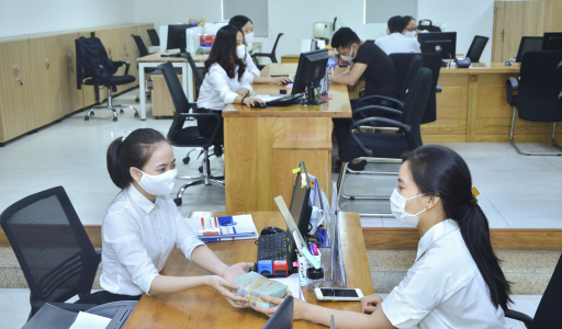 “So găng” khối ngân hàng quốc doanh, ngân hàng cổ phần
