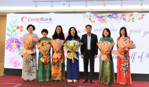 “Co-opBank với một nửa thế giới yêu thương”