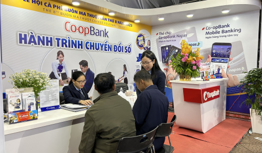 Co-opBank mang “Hành trình chuyển đổi số” đến với lễ hội cà phê Buôn Ma Thuột năm 2023