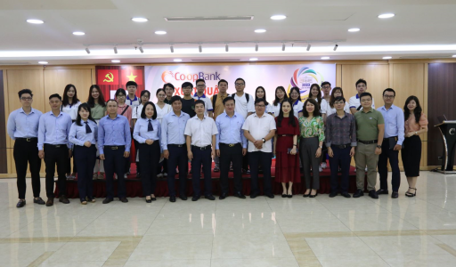 Co-opBank gặp mặt các sinh viên lọt vào vòng chung kết cuộc thi “Tìm kiếm tài năng sinh viên kinh tế số 2023”