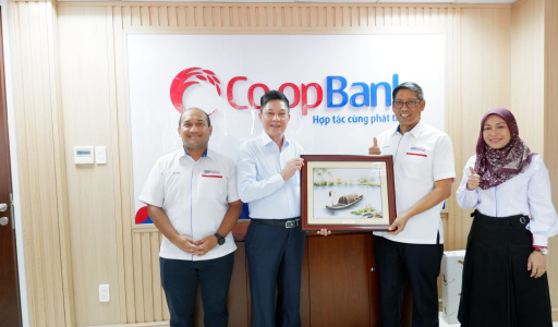 Đoàn đại biểu Co-opBank Pertama Malaysia thăm và làm việc tại Co-opBank chi nhánh TP. Hồ Chí Minh