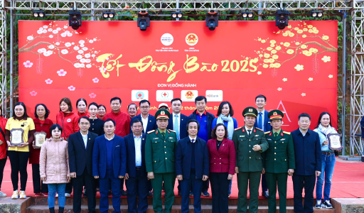 Co-opBank đồng hành cùng chương trình “Tết đồng bào 2025”