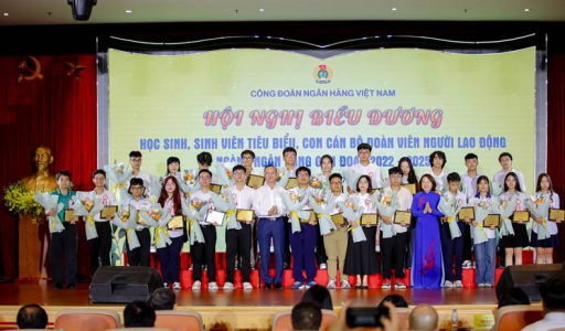 Công đoàn Co-opBank với công tác biểu dương, khen thưởng học sinh, sinh viên tiêu biểu – nét đẹp văn hóa, hướng tới tương lai