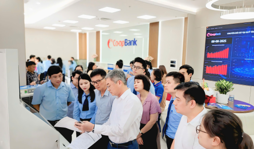 Lãnh đạo Co-opBank thăm và làm việc tại Trụ sở mới của Trung tâm Thẻ & Dịch vụ Ngân hàng Số và Phòng giao dịch Hoàng Đạo Thúy Chi nhánh Sở Giao dịch