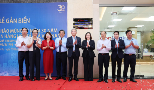 Lễ gắn biển công trình chào mừng kỷ niệm 30 năm thành lập Co-opBank