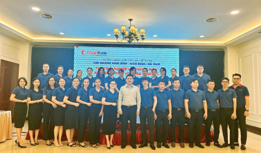 Co-opBank Ninh Binh – Nam Dinh – Ha Nam Branch Holds a “Professional Dialogue on Digital Banking Service Development”