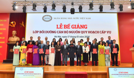 Bế giảng Lớp Bồi dưỡng cán bộ nguồn quy hoạch cấp Vụ