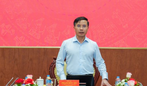 Tiếp tục lãnh đạo, tập trung nguồn lực thực hiện thắng lợi nhiệm vụ chính trị ngành Ngân hàng